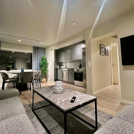 Lyngen - Tag Apartments Tromsø Esterno foto